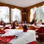 Cornelio Hotel 3*