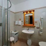 Hotel Cornelio 3*
