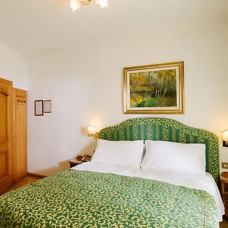Cornelio Hotell Cortina dʼAmpezzo