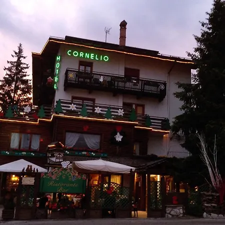 Hotell Cornelio 3*