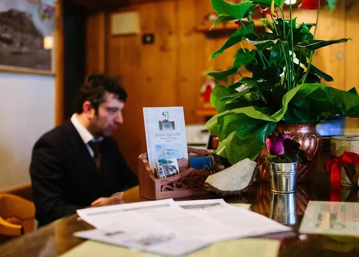 Hotel Cornelio 3*